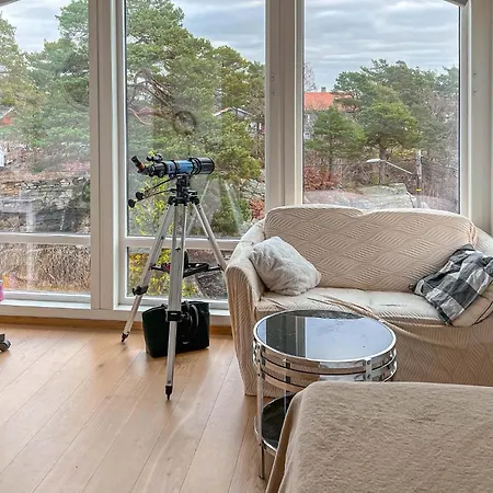 4 Bedroom Lovely In S *