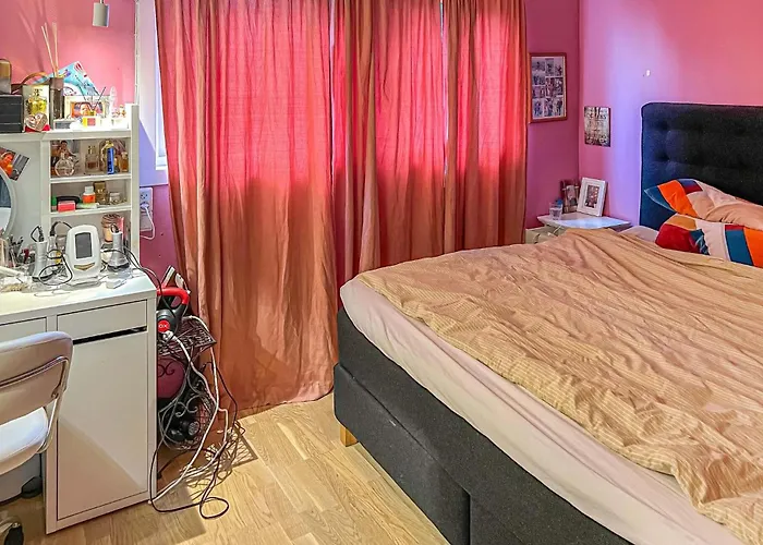 4 Bedroom Lovely In S Сasa de vacaciones Kristiansand